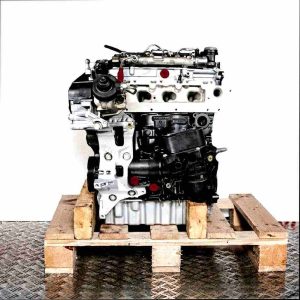 DFHA engine on a wooden pallet against a white background. The black and silver engine with yellow accents is viewed from the side.