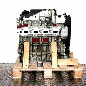 UFCD engine on a wooden pallet against a white background. Full-color side view.